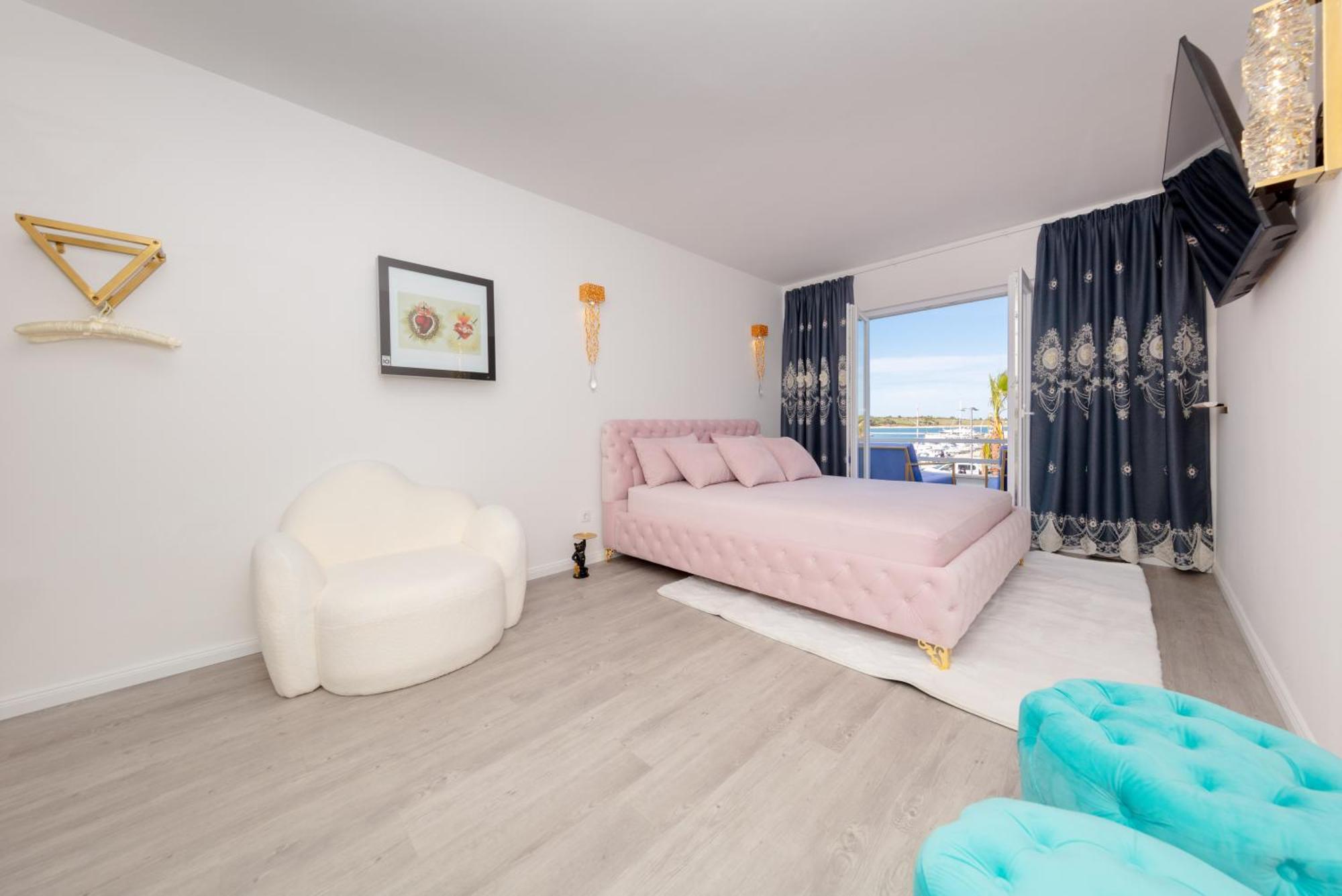 Boutique Residence Sundays Новаля Екстер'єр фото